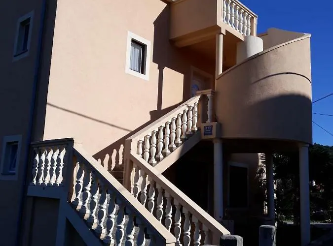 Sakarun Apartamento *